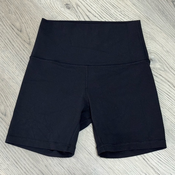 NEW Lululemon Align Ribbed High-Rise Short 6" Size 4 Black Color Shorts Women’s - Picture 7 of 8